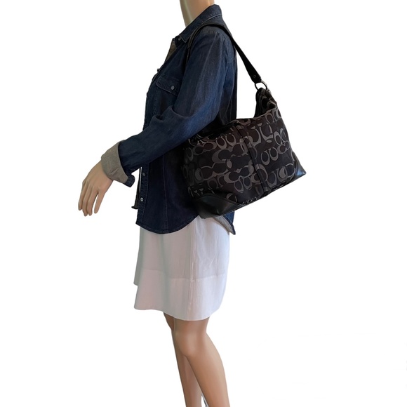 Coach Black Optic C Signature Canvas Sarah Tote Shoulder Bag - Picture 3 of 13